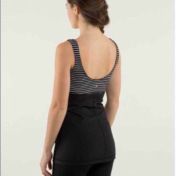 Lululemon Women's Aria Tank II Parallel Black Tank - Picture 3 of 8